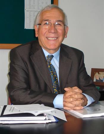 Prof. Dr. Bekir Özer